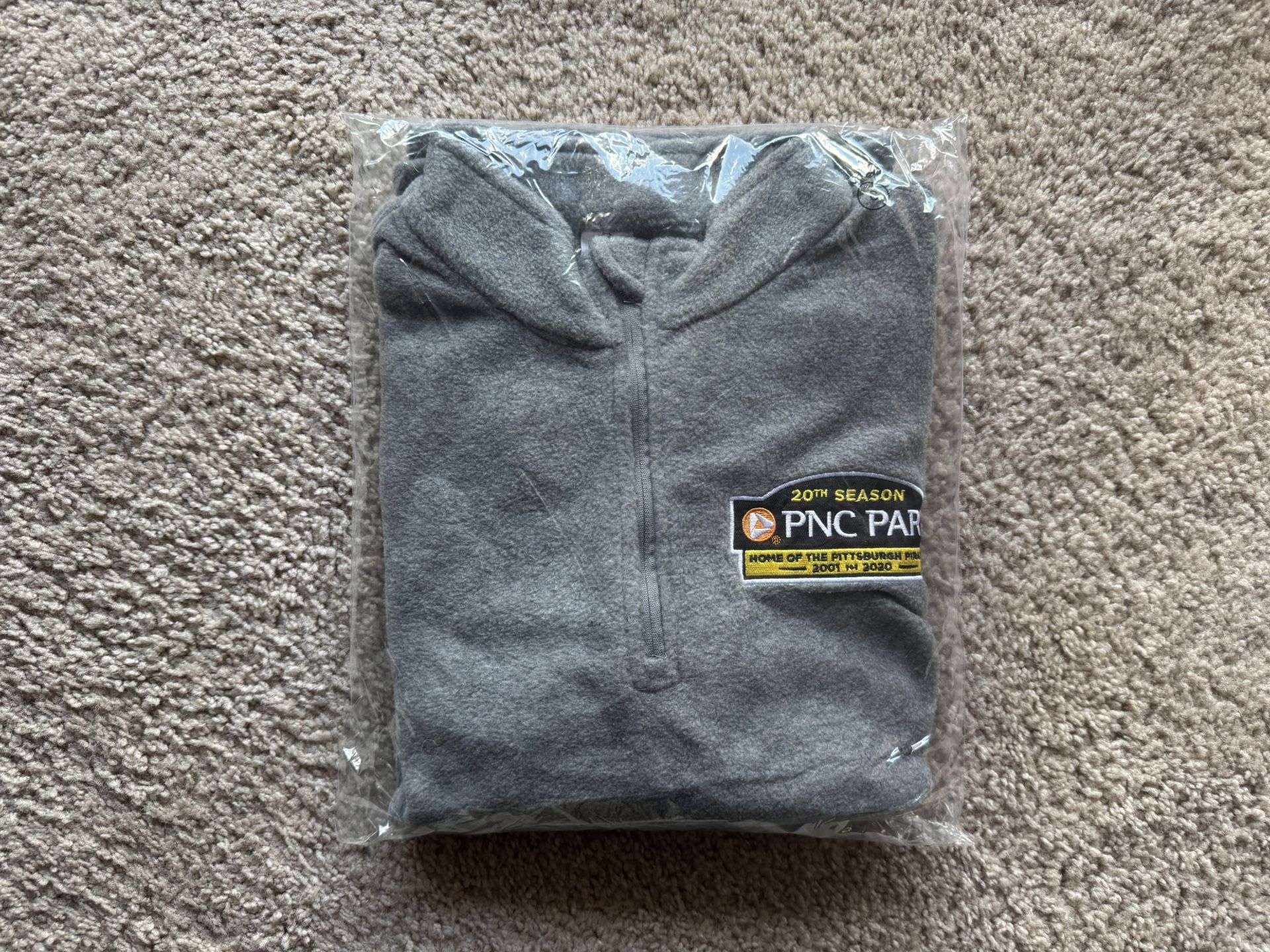 Pittsburgh Pirates Size Small PNC Park 20th Season Fleece Flannel Jacket SGA