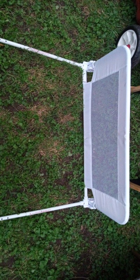 Bed Rail Good Condition $10.00