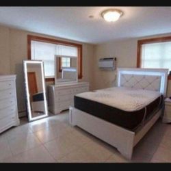 Brand New Luxury Bedroom Set For $1200