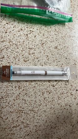 e.l.f. Instant Lift Waterproof Brow Pencil – Taupe