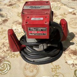 Milwaukee Router