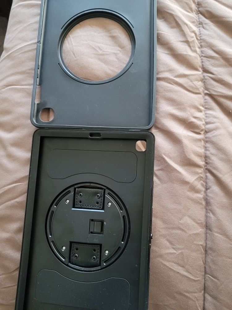 Samsung Galaxy Tab S5e Cover Case With Bluetooth Keyboard And Another Hard Cover Case For Tab S4e