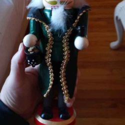 Irish Nutcracker 