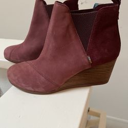Tom’s Kelsey Slip On Wedge Heel Boots