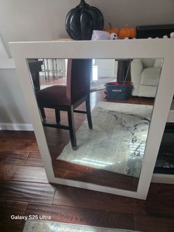 Mirror white