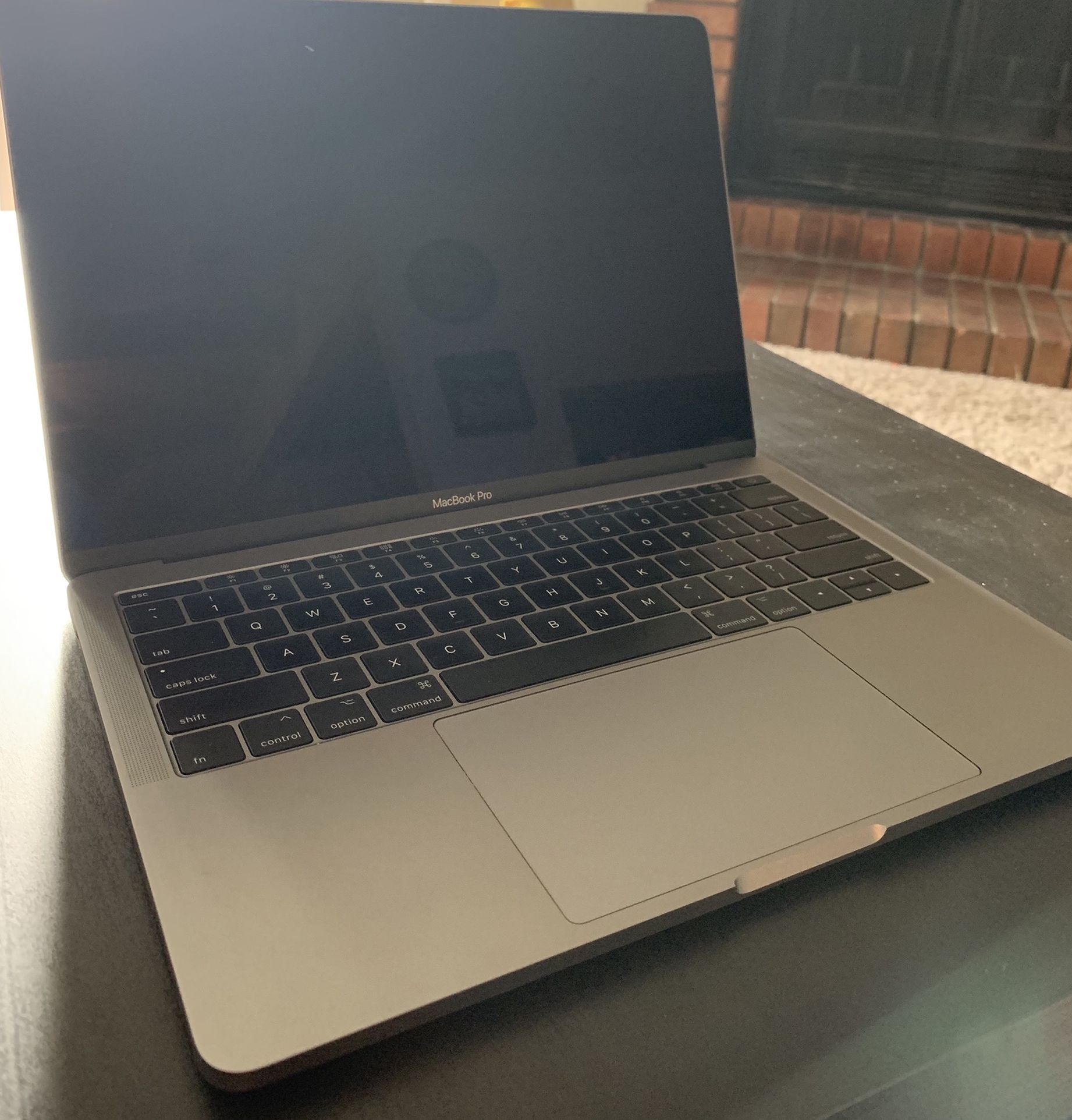 2017 MacBook Pro (Space Gray) 13”