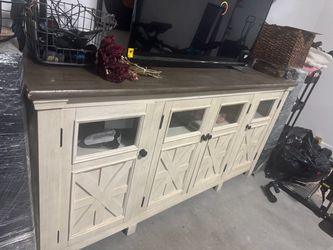 Farmhouse Style TV Stand / Sideboard Cabinet