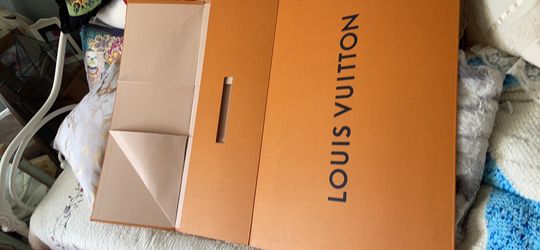 Large fashion Box, Magnetic Closure 