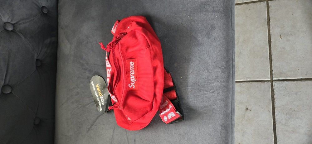 Supreme Waist Bag (New)