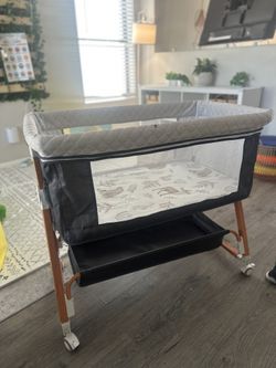 Beautiful Neutral Baby Bassinet