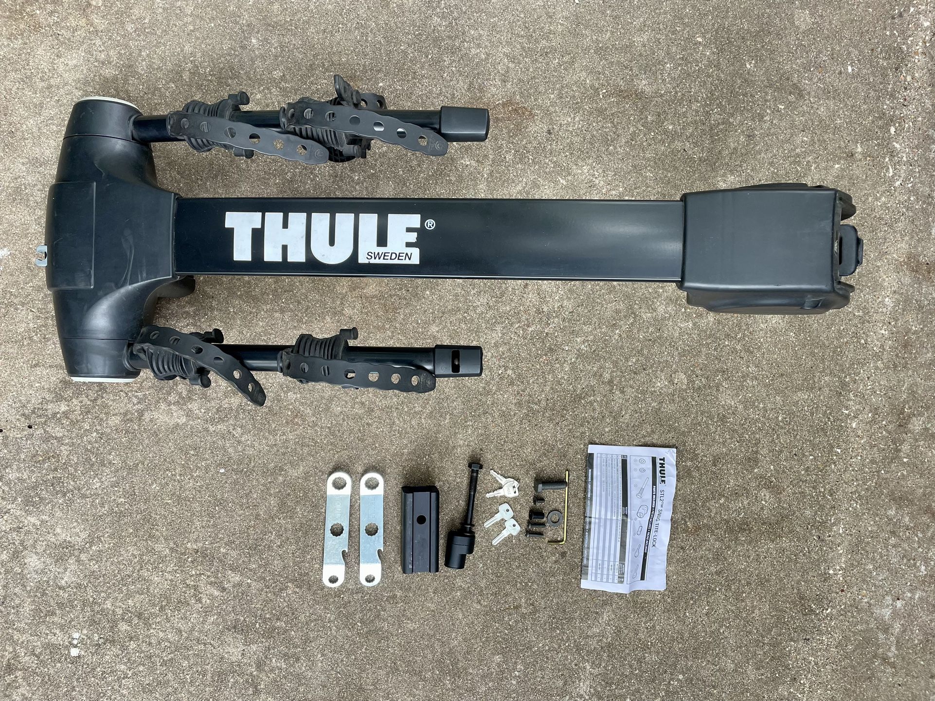 Thule 9028XT Vertex 2 Bike Rack with Hitch Lock