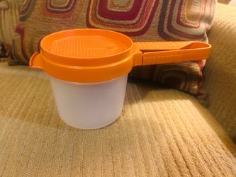 Vintage Tupperware Sift It