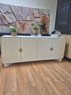 STUNNING EXTRA LONG 70" CREAM SIDEBOARD WITH GOLD HARDWARE 4 DOORS 70X17X32 BRAND NEW