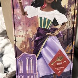 Disney esmeralda classic doll - the Hunchback of Notre dame - NEW in box