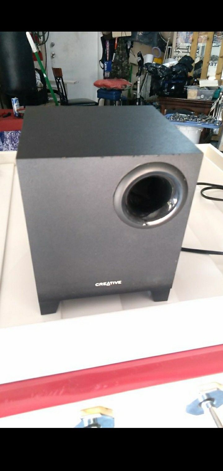 Subwoofer - creative