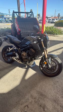 2023 Honda cb650r