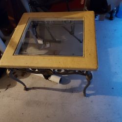 Beautiful ROD Iron GLASS Table MAKE OFFER