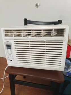 Artic king 6000 BTU window A/C