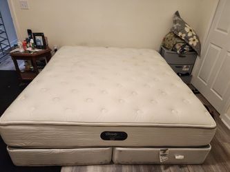 King size bed