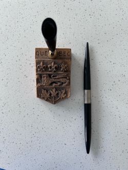 Vintage Hand Carved Wood Quebec Coat of Arms Pen Holder