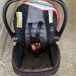 Infant car seat - Graco