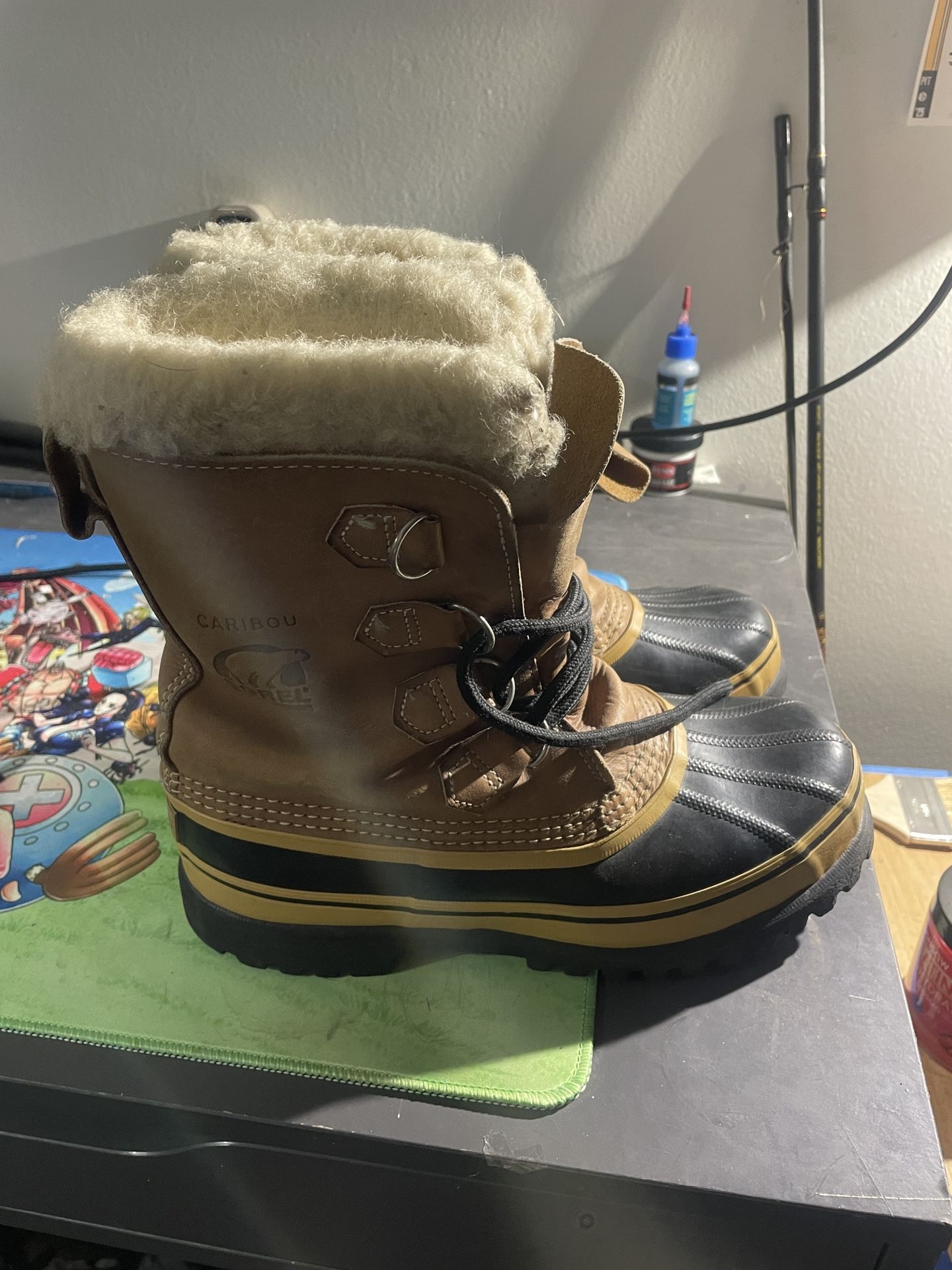 Sorel Boots Caribou Women Size 9 