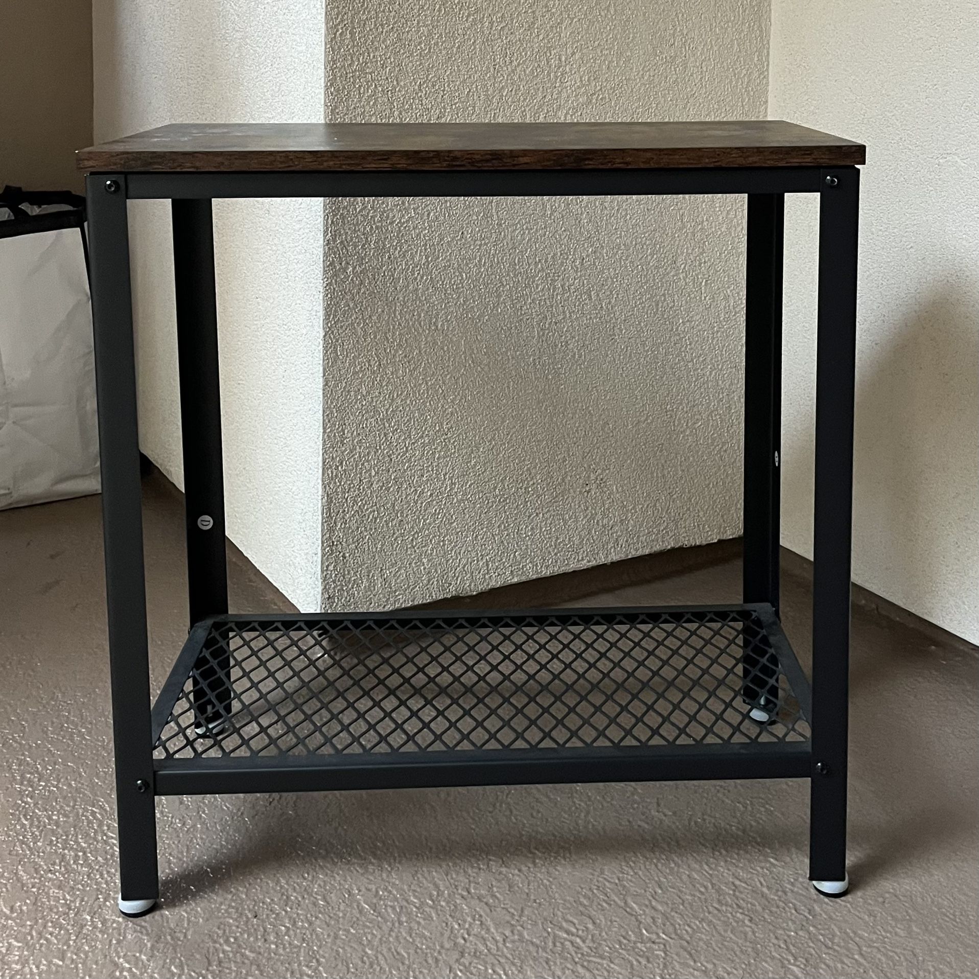 *Gently Used* Faux Wood Side Table