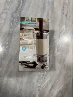 Wine Accesory set with wine opener