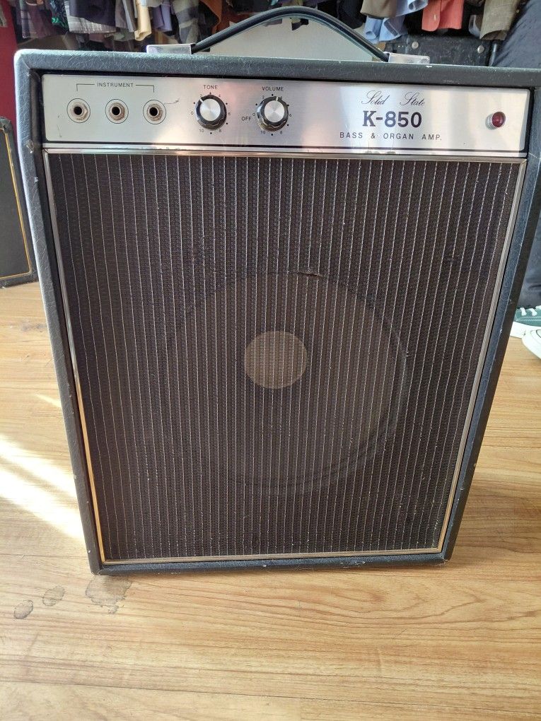 Vintage Kay Guitar / Bass Amplifier