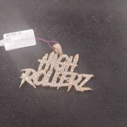 Pendant with diamonds 10 karat