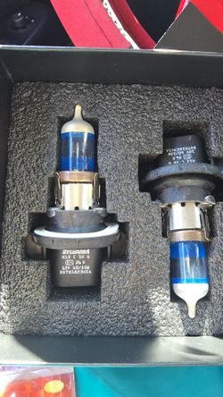 Sylvania H13 Halogen Headlight Bulbs Pair