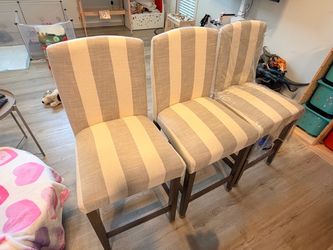Breakfast bar stools
