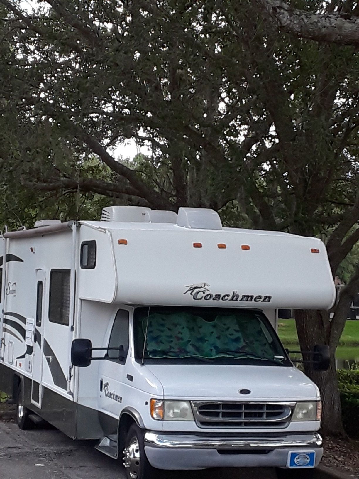 2003 Coachmen Santara Model 316KS.