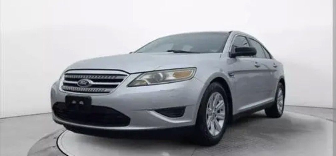 2011 Ford Taurus