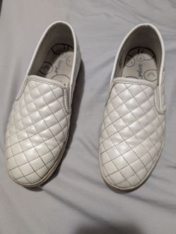 Girls size 4 slip on shoes