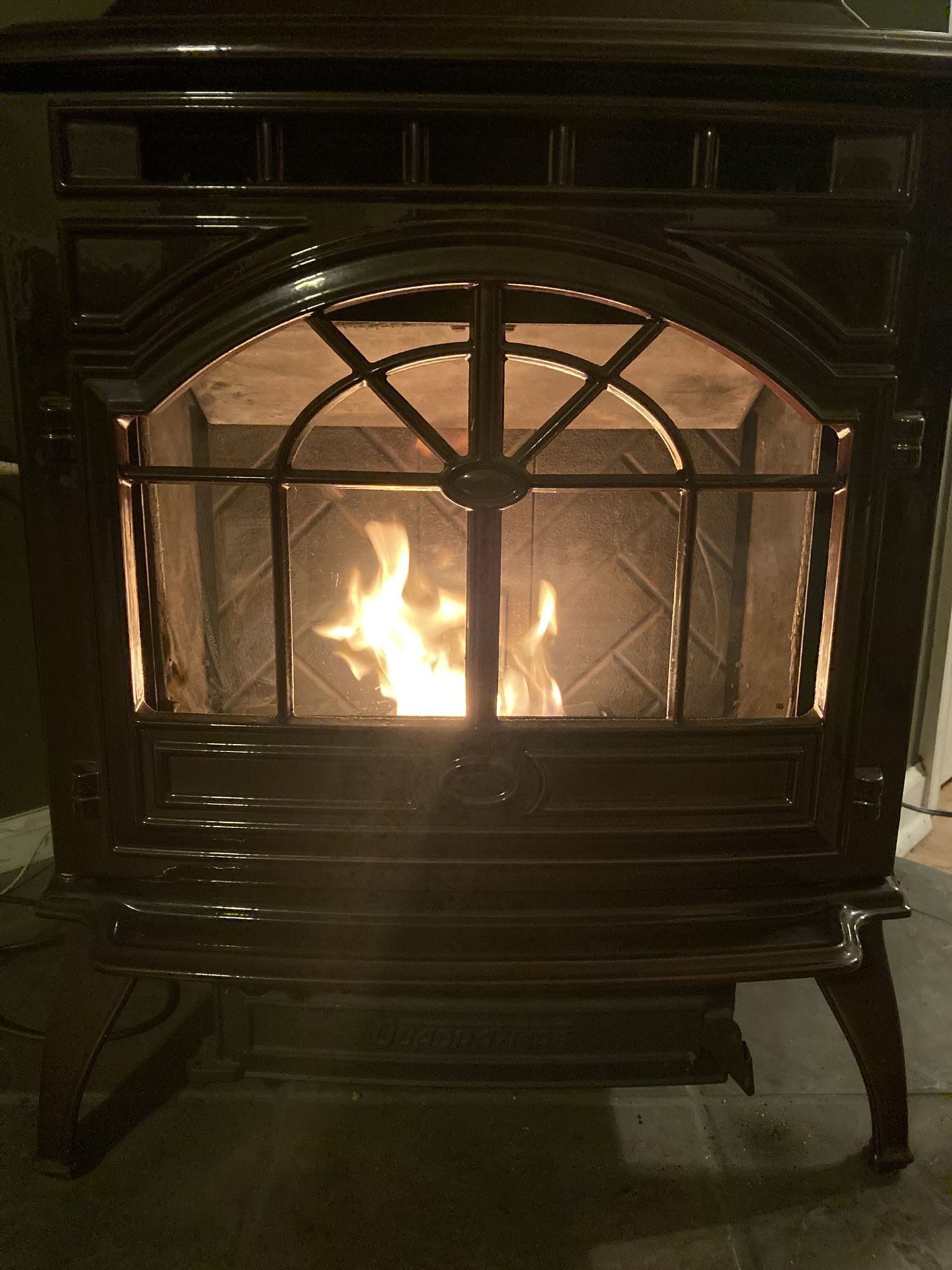 Quadra-Fire Castle Pellet Stove