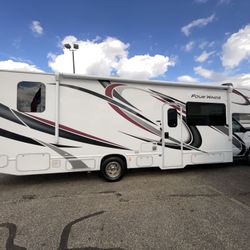 Used 2021 Thor Four Winds 31B Moterhome