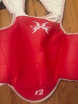 World Taekwando Federarion WTF Approved Extreme Olympic Style Chest Guard Protective Gear Reversible Adult Size S or Children’s Size L/XL Excellent Co