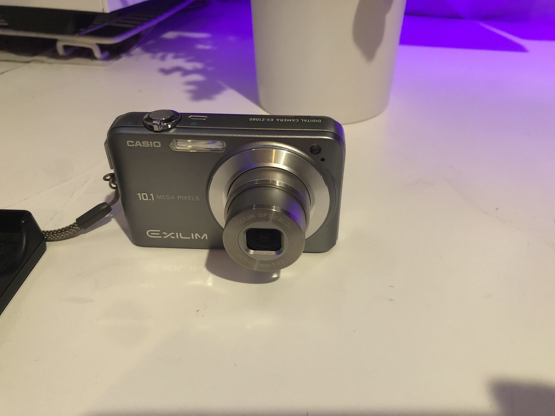 CASIO EXILIM EX-Z1080 Digital