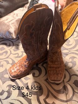 Boys boots