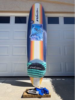 Brand New Wavestorm surfboard 8ft