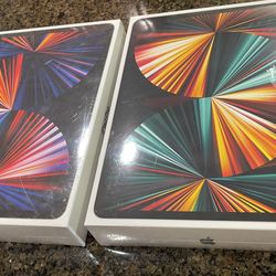 Apple iPad Pro 2 Tb Brand New Selead 12.9 Inch Full Warrantyv