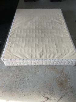 Box-Spring Queen Bed