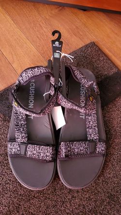 New 9/10 Men Champion Cushion Fit sandals