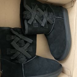 kookaburra by UGG victoria short bootie boots 