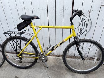 GT OUTPOST TRIPLE TRIANGLE CROMOLY BIKE