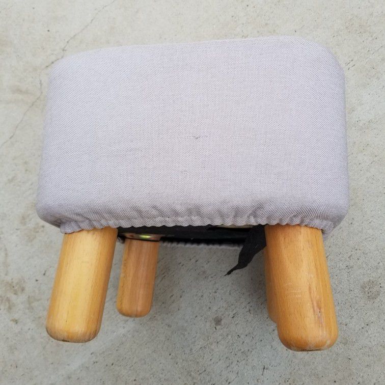 STOOL SMALL REMOVABLE COVER