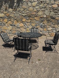 Antique Gorgeous all metal patio set of 5 piece, cushions, sell as is, see pictures and descriptions, FIRM $400
