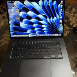 Like New 15” MacBook Air M4 – Only 2 Weeks Old
