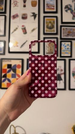 Velvet caviar iPhone 17 pro max polka dot case
